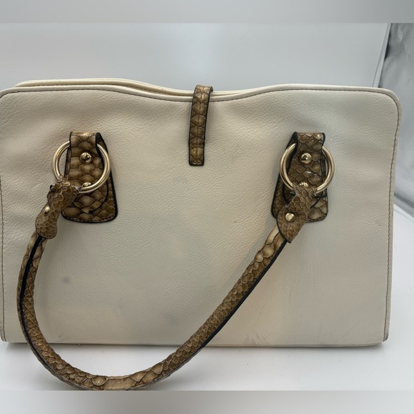 JOLIE FOLIE Tiled Front Large Handbag - Picture 3 of 16